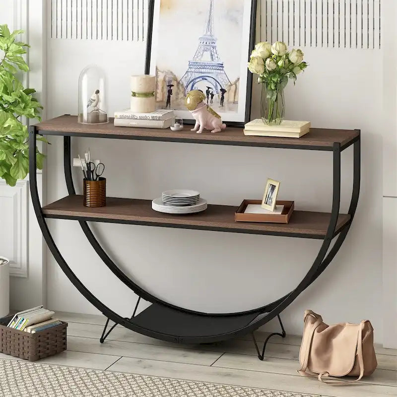 Console rustique en bois vieilli avec plateau demi-lune en métal texturé
