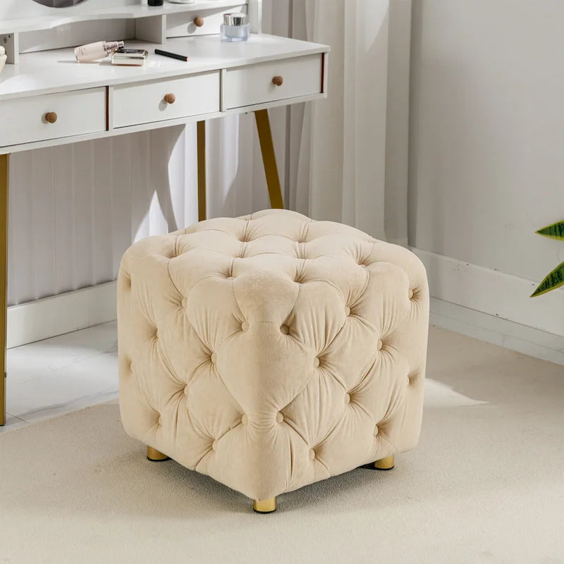 Pouf carré capitonné en velours moderne