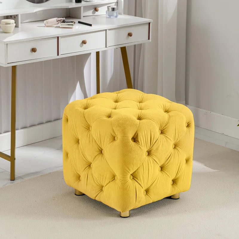 Pouf carré capitonné en velours moderne