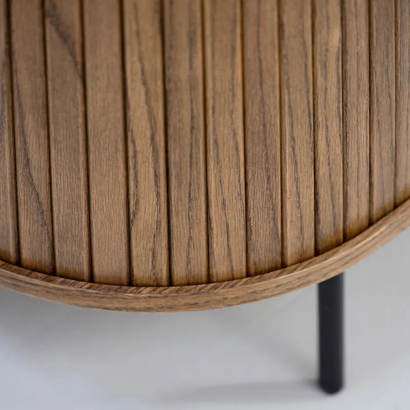 Bahut arrondi à portes coulissantes, style moderne du milieu du siècle